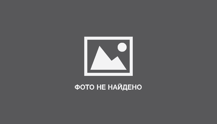 Как играть в Майнкрафт на телефоне: запуск и процесс игры